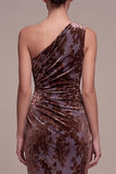 Abito Maxi Velvet Floreale Arrugato con spalla e pieno di velluto prugna marrone