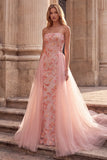 Abito da cerimonia lungo senza spalline con ricami rosa a linea A con drappeggio in tulle