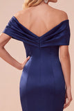Abito lungo elegante in raso a spalle scoperte da sirena blu scuro