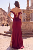 Corsetto sirena bordeaux con perline e frange sulle spalle scoperte abito lungo da cerimonia di fine anno con spaccatura