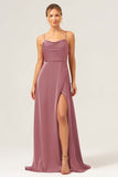 Borgogna A Line Spaghetti Straps Backless Satin Abito da damigella d'onore lungo con fessura