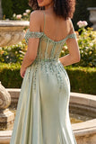 Corsetto da cerimonia a paillettes sirena verde chiaro con spalle fredde e vestito da cerimonia lungo con fessura