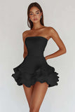 Bianco senza spalline A Line Tiered Matte Satin Graduation Dress
