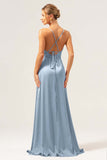 Borgogna A Line Spaghetti Straps Backless Satin Abito da damigella d'onore lungo con fessura