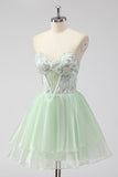 Una linea senza spalline corsetto verde chiaro corto Homecoming Dress