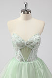 Una linea senza spalline corsetto verde chiaro corto Homecoming Dress