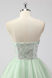 Una linea senza spalline corsetto verde chiaro corto Homecoming Dress