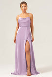 Borgogna A Line Spaghetti Straps Backless Satin Abito da damigella d'onore lungo con fessura