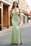 Dusty Sage Satin Mermaid Increspato Halter Abito da damigella d'onore