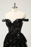 Sparkly Black A Line Off The Shoulder Corsetto Tiered Lace Short Abito da Laurea