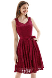 Abito in pizzo a V collo rosso scuro