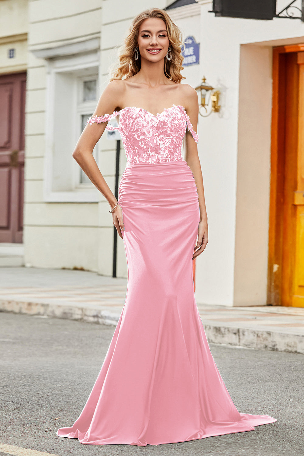 Modelyn Abo elegante da donna con spalle scoperte, in rete Modelyn Abo elegante da donna con spalle scoperte, in rete