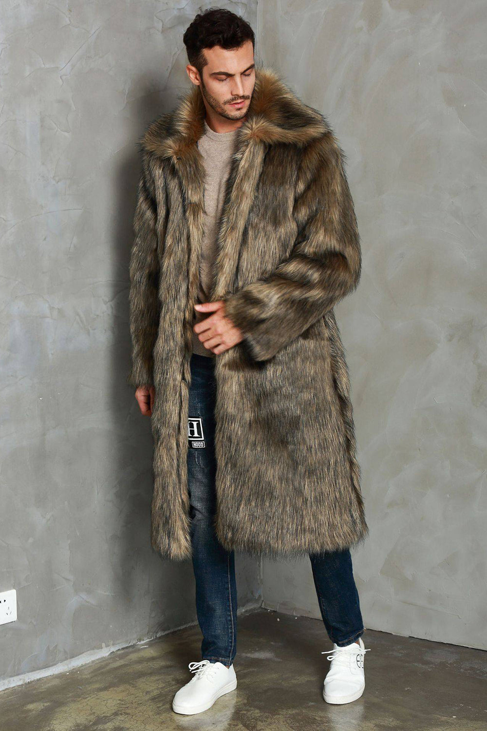 Cappotto da uomo lungo in pelliccia sintetica con collo a bavero marrone