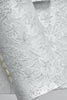 Carica l&#39;immagine nel visualizzatore di Gallery, Scialle Jacquard Bianco Revers 3 Pezzi Abiti Uomo