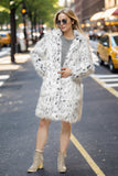 Cappotto in shearling in pelliccia sintetica oversize oversize bianco al ginocchio