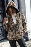 Cappotto grigio leopardato con cappuccio e zip
