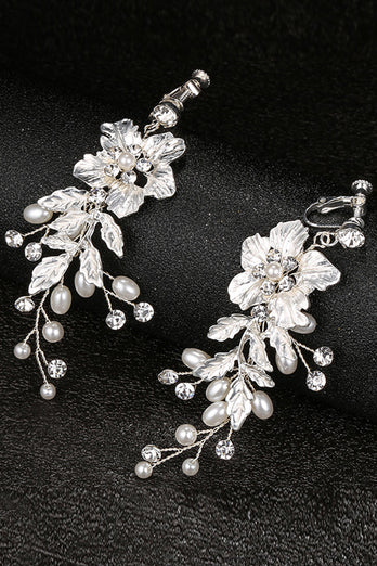 Clip per orecchio da sposa a fiore bianco