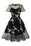 Altalena nera 1950 vestito con ricamo