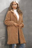 Cappotto da donna con risvolto lungo con intaglio cammello con pelliccia sintetica