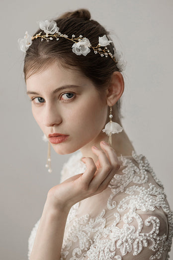 Orecchini con fascia da sposa con fiori di perline