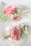 Blush Flower Wrist Corsage per matrimonio