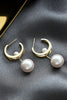 Carica l&#39;immagine nel visualizzatore di Gallery, Statement Delicate Pearl Sliding Stud Orecchini