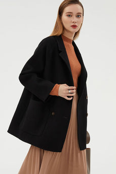 Cappotto doppiopetto nero in lana con tasche