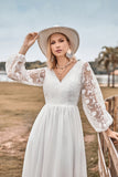 Abito da sposa Boho a trapezio in chiffon avorio con scollo a V e pizzo