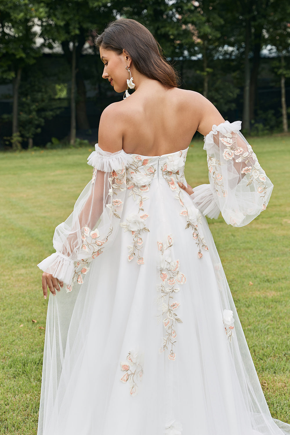 Maniche Lunghe Vestito Da Sposa Con Fiori Avorio Staccabile
