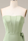 Matcha senza spalline Corsetto A-line Satin abito da damigella d'onore con fessura