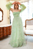 Una linea fuori dalla spalla verde Plus Size Prom Dress con ricamo
