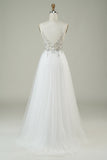 Splendido abito da sposa lungo con perline in tulle bianco senza spalline